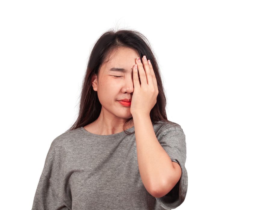 Bỏng giác mạc có thể gây ra tình trạng đau nhức mắt