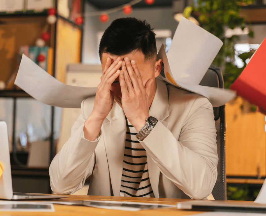 stress và lo âu là những nguyên nhân hàng đầu gây ra hiện tượng nháy mắt liên tục